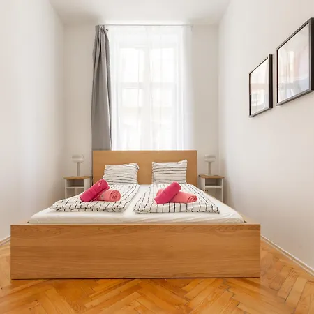 Simply Amazing 3br Ap Keleti Railway St * Budapeste