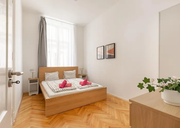 Simply Amazing 3br Ap Keleti Railway St Apartament *