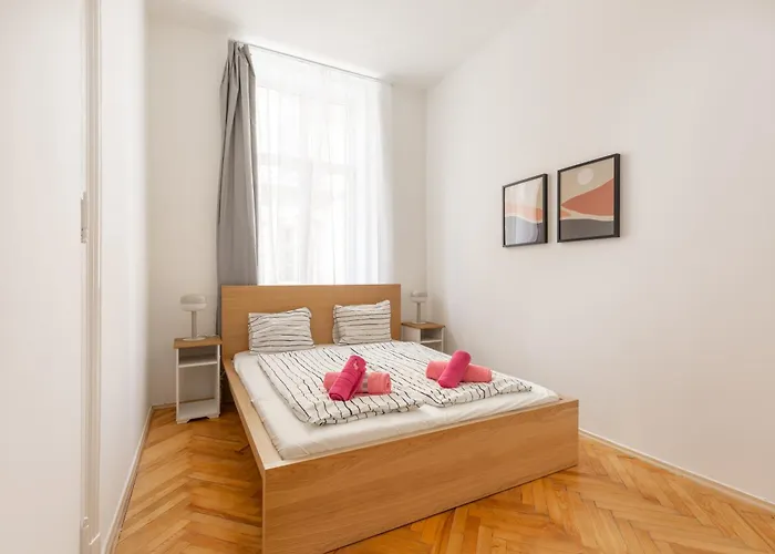Simply Amazing 3br Ap Keleti Railway St *