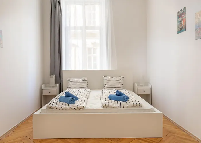 Daire Simply Amazing 3br Ap Keleti Railway St *